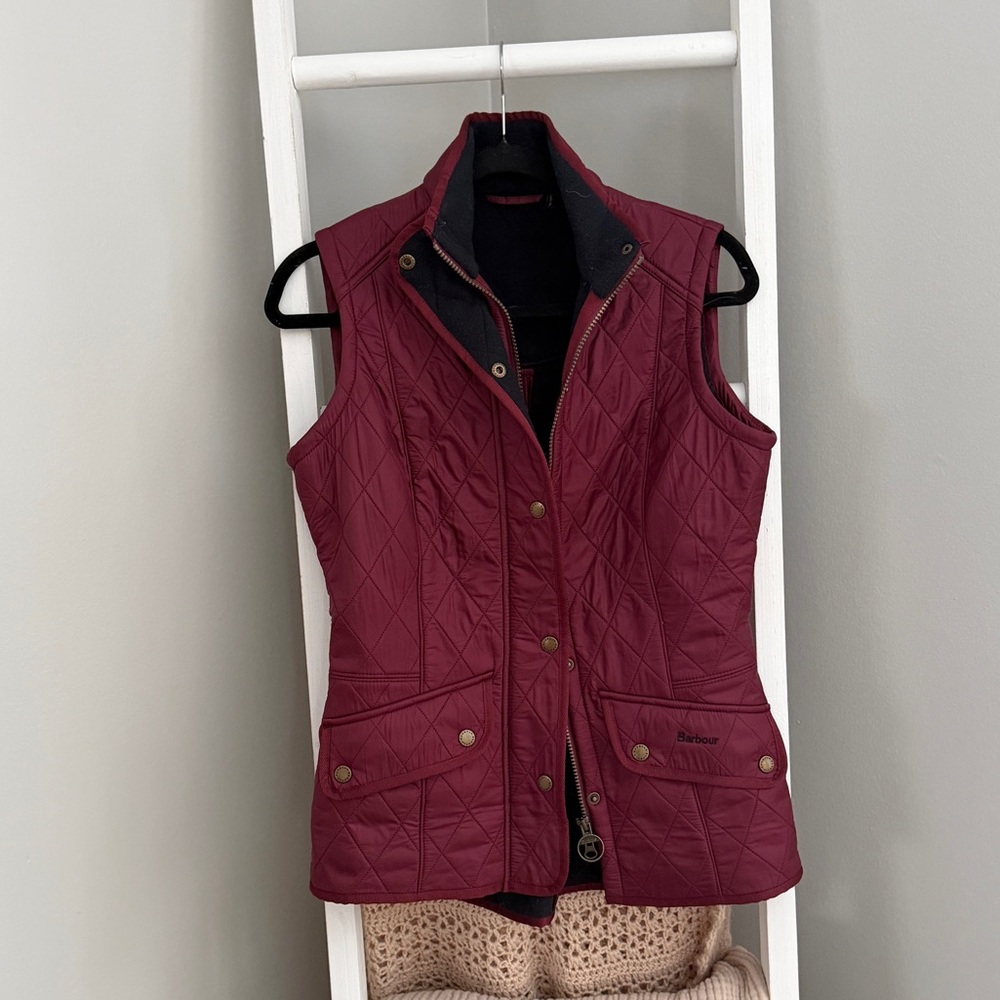 Barbour Women's Quilted Vest - Burgundy